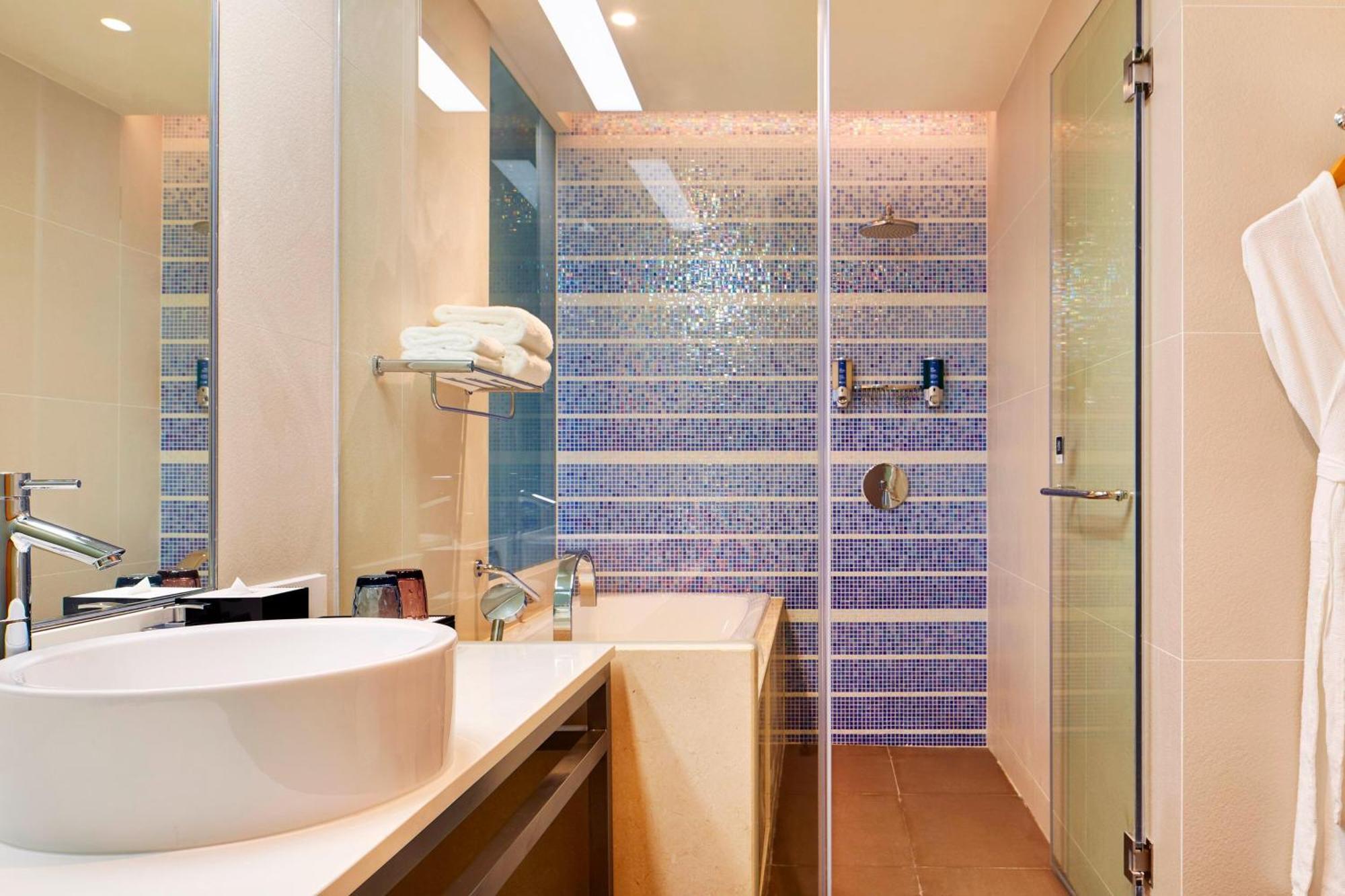 Aloft Dynamic Town Hotell Shenzhen Eksteriør bilde